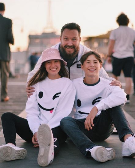 peyton coffee with her father and sibling