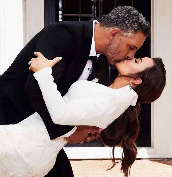 Mauricio Umansky with his wife