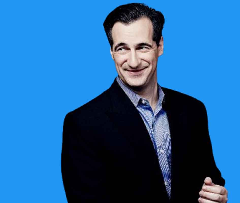 Carl Azuz wikipedia